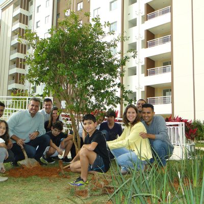 Colaboradores, vizinhos de corretores de venda participaram do evento